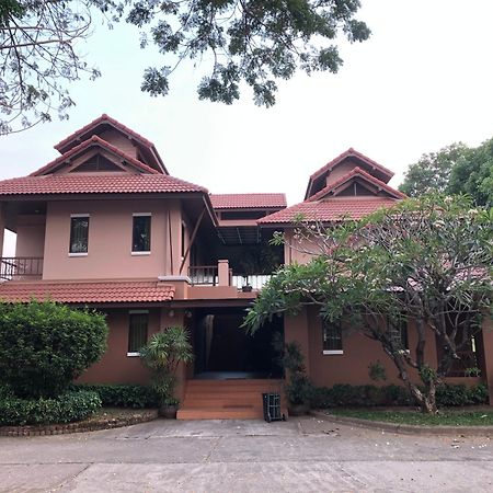 Areena Resort And Hotel Uttaradit Exteriér fotografie